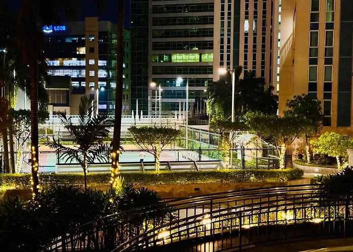 Apartment Venice Luxury Residences With Balcony Pool And Netflix Near Bgc *