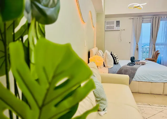 Venice Luxury Residences With Balcony Pool And Netflix Near Bgc Apartment Manila