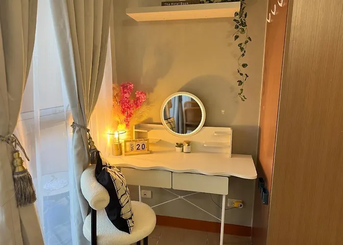 Venice Luxury Residences With Balcony Pool And Netflix Near Bgc * Manila