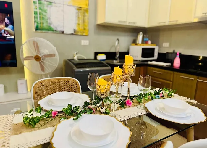 Venice Luxury Residences With Balcony Pool And Netflix Near Bgc Manila