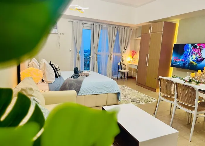 Apartment Venice Luxury Residences With Balcony Pool And Netflix Near Bgc *