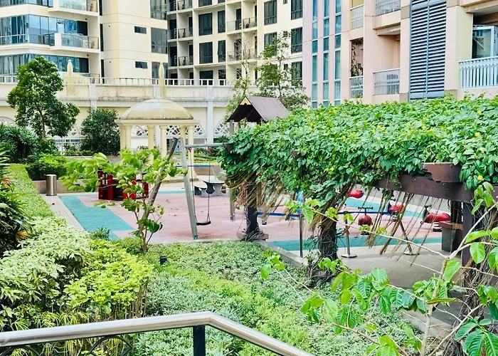 Venice Luxury Residences With Balcony Pool And Netflix Near Bgc Apartment Manila